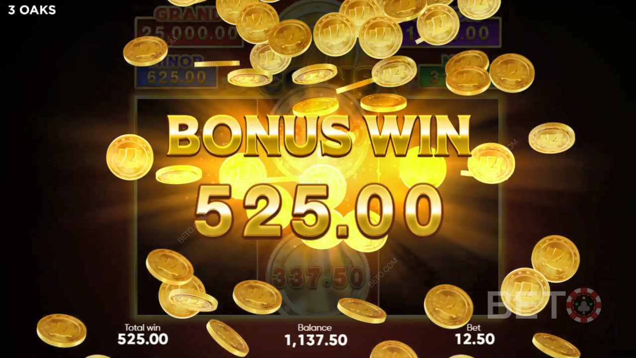 3 Oaks Gaming의 777 코인에 대한 보너스 기능 설명